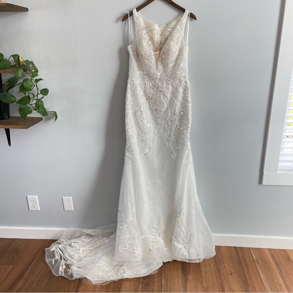 Martha Blanc | Women’s Wedding Dress Sleeveless Button Back Sheer Sequins Train - Picture 8 of 15